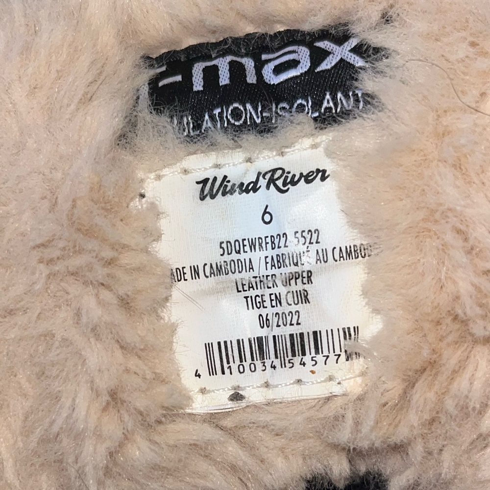WindRiver- Women’s Brown Shearling-Lined Winter Boots - Picture 4 of 4